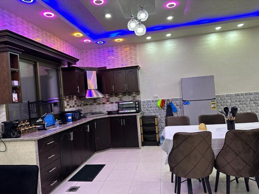 بيت الضيافة الملكية Apartment Tulkarm Bagian luar foto